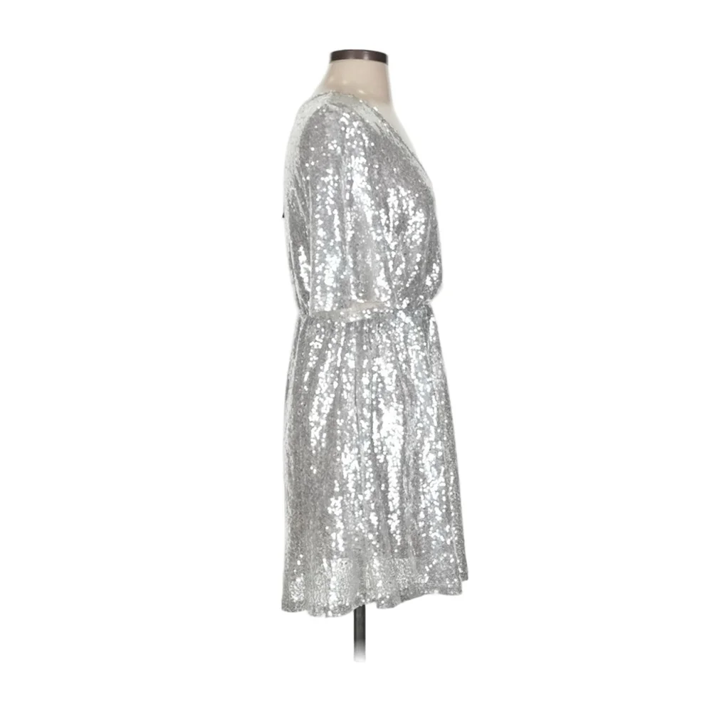 VERO MODA SILVER SEQUIN DRESS - Picture 3 of 9